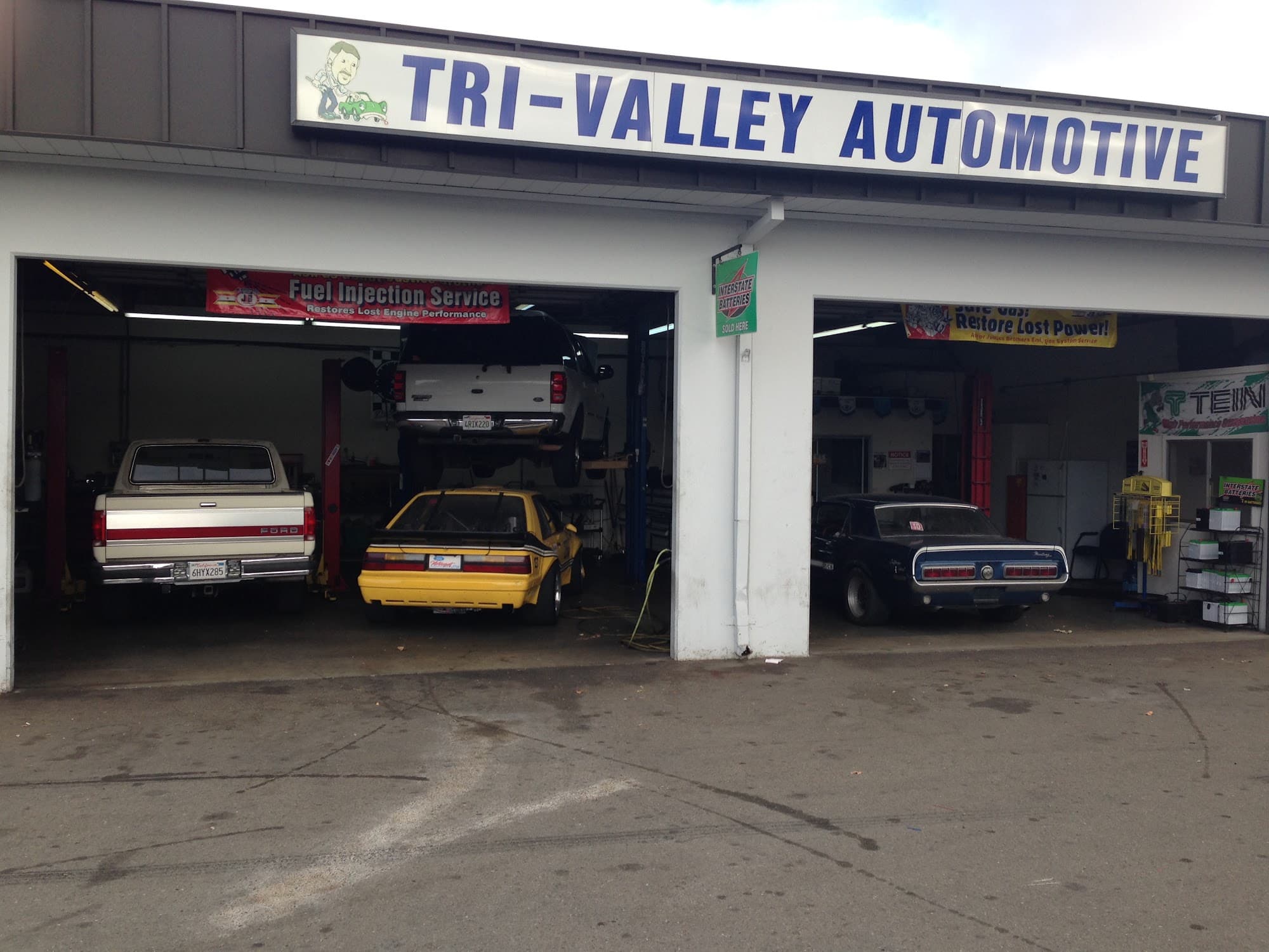 Engine Bay Inspection & Multi-Point Digital Check